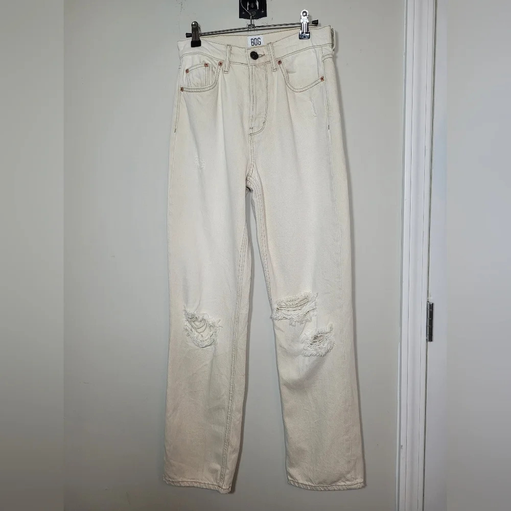 BDG Sustain High Rise Straight Distressed Jeans Button Fly sz 26 x 32